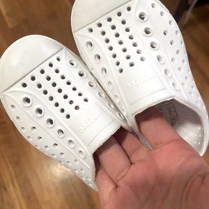 Native Jefferson C6 new never worn all white 6